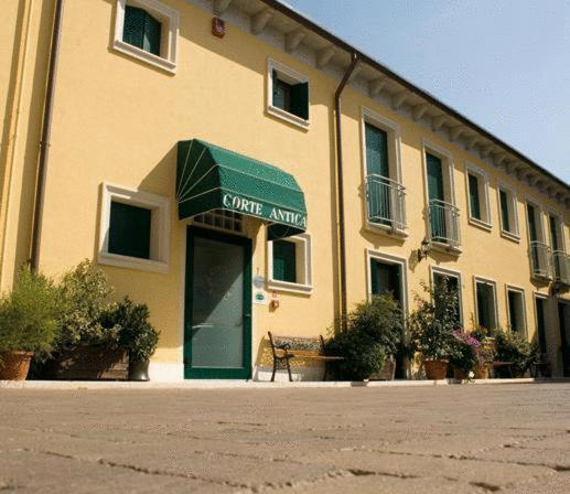 Albergo Corte Antica Villafranca di Verona Exterior foto